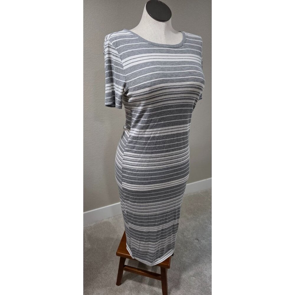 Old Navy Gray & White Striped Ribbed Knit Midi Dress Short Sleeve Size M